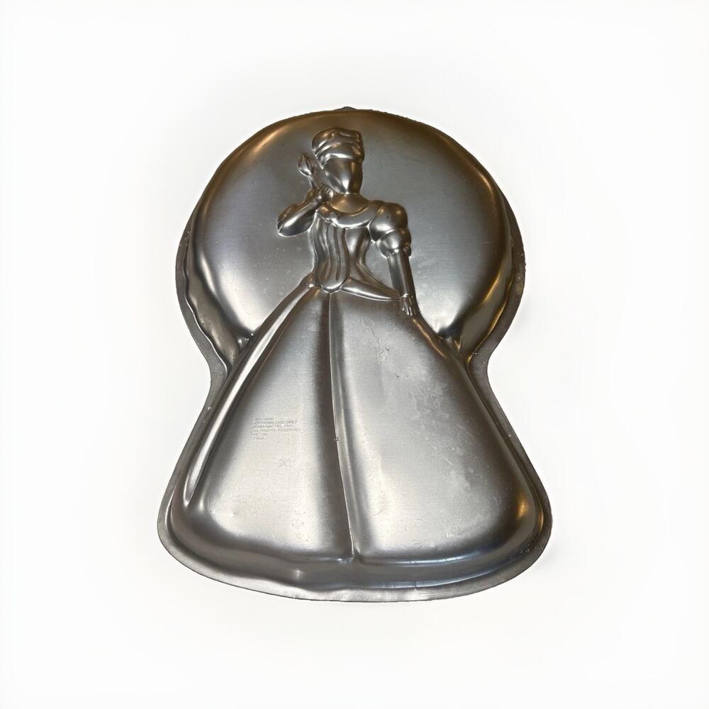 Wilton Barbie Princess Cake Pan Mold 2000 #2105-8900